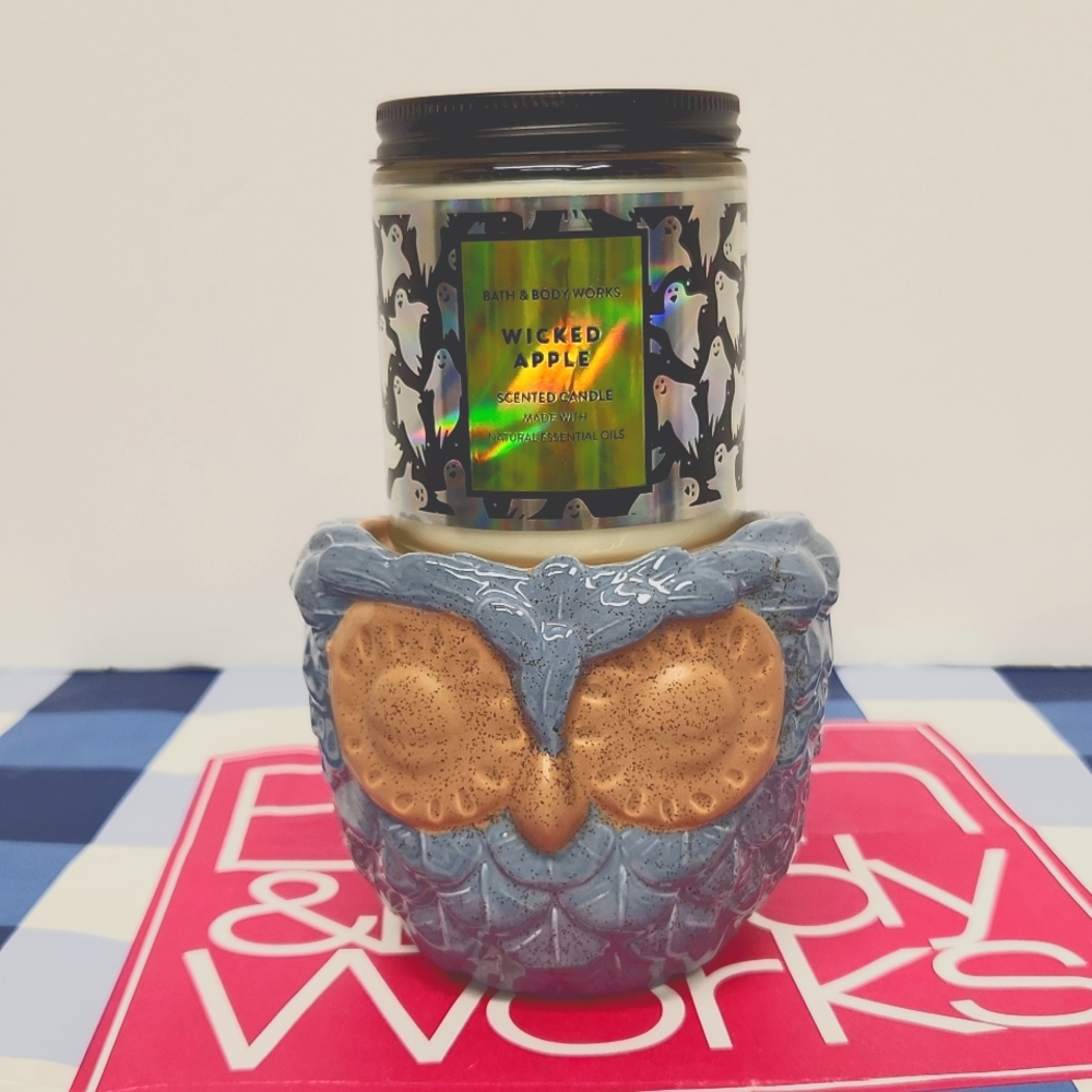 Bath & Body Works Single Wick Ceramic Owl Candle Holder With Wicked Apple Candle